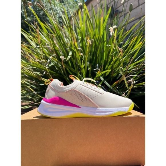 Clove Womens Healthcare Lemon and Clove Pink Sneakers - Picture 3 of 12